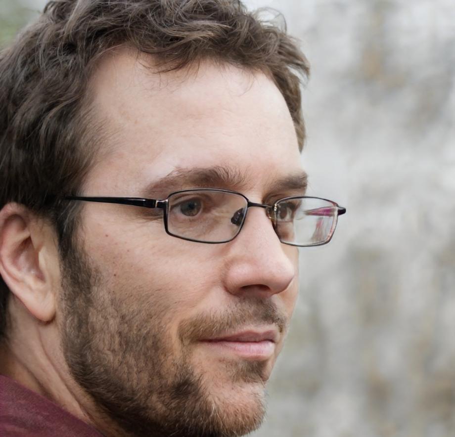 Portrait de Marc Dubois, client satisfait